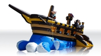 «Корабль пиратов (Коричневый)» на подвижной волне